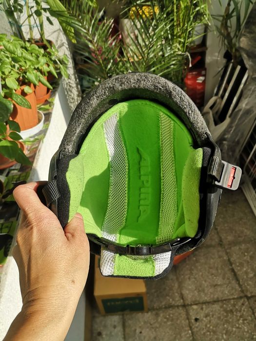 Деска каска Alpina 51-54см. Възраст 4-8години