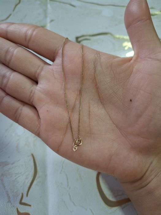 Продам золотую цепочку