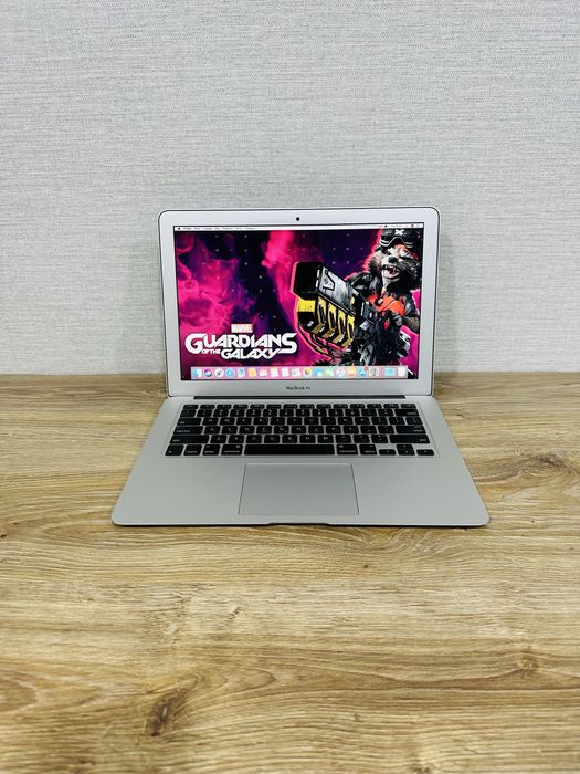 Недорого Macbook в идеальном состоянии