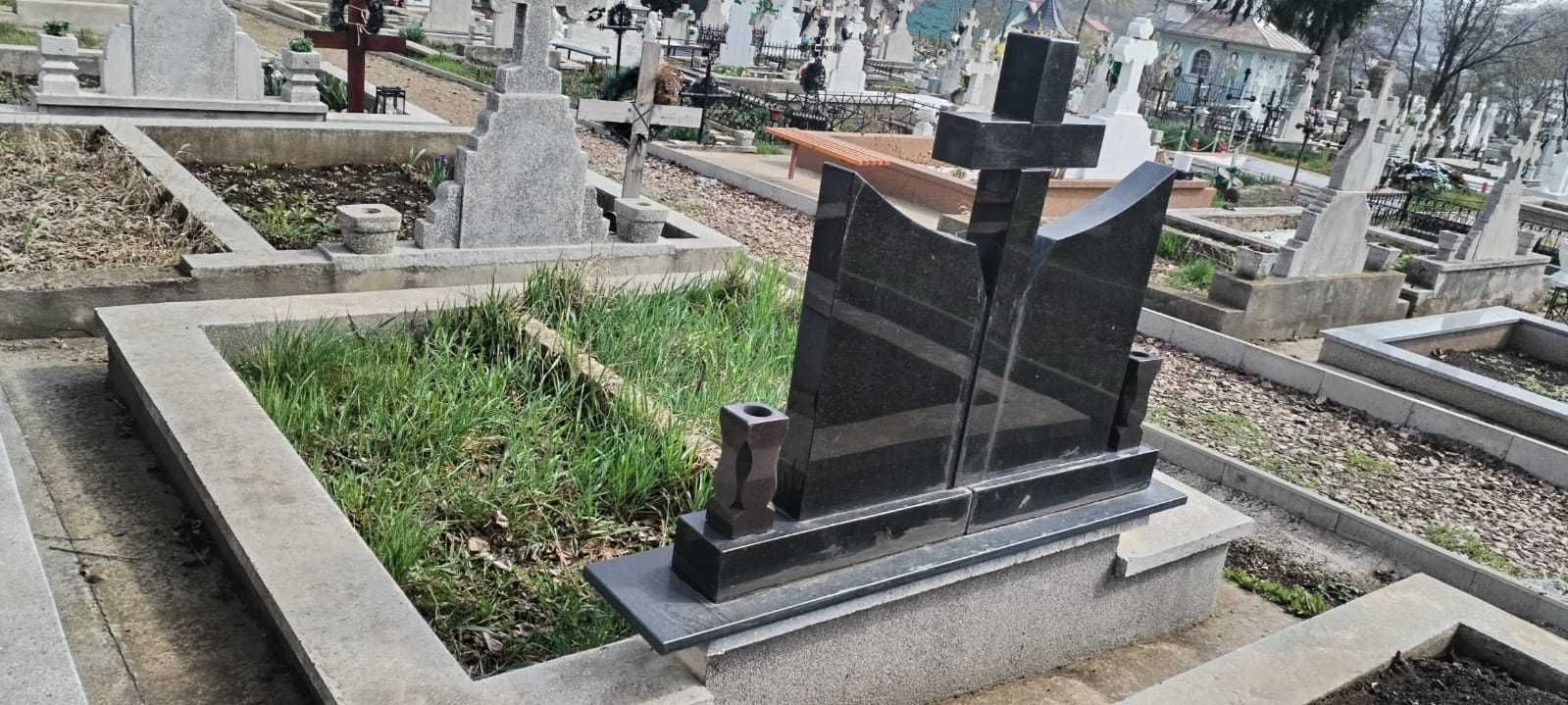 Loc de veci in cimitirul Ipotesti