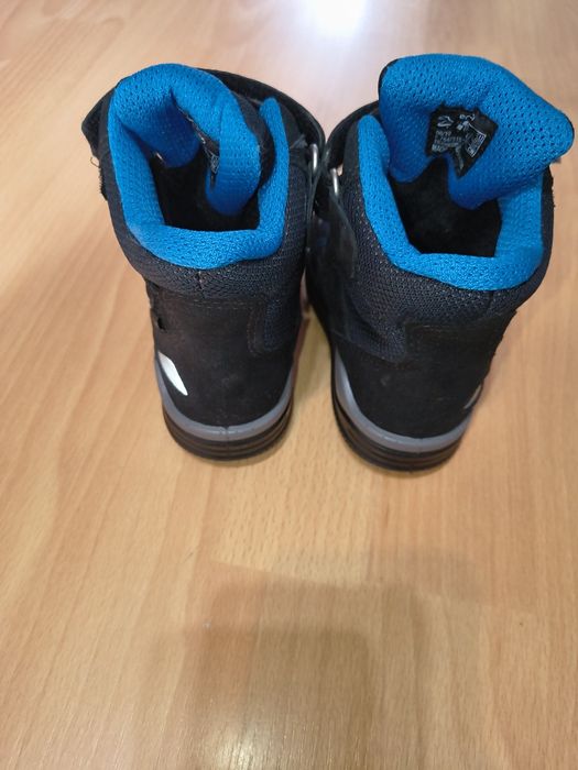 Cizme zăpadă Ecco,gore-tex băieți ,m.23 .Preț 80 lei