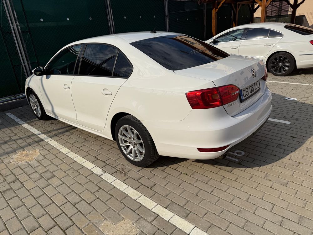 Vand volkswagen Jetta  2011