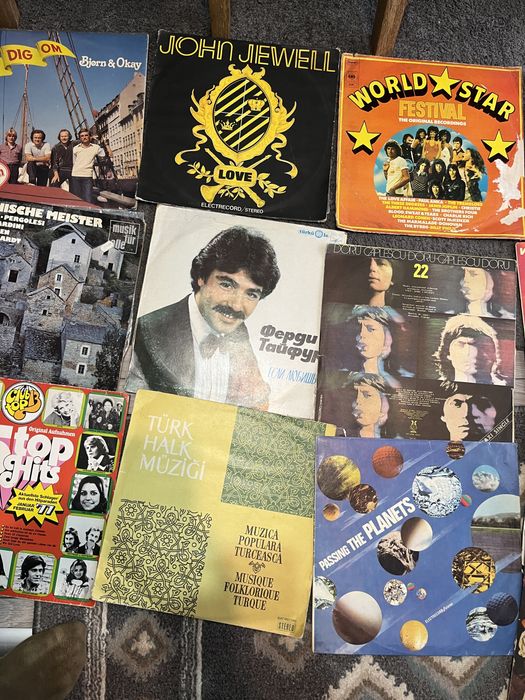 Colectie viniluri pick-up , populara , straina , povesti