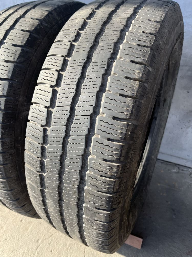 2 бр. зимни гуми за бус 215/70/15C GT Radial DOT 1419 5,5-6 mm