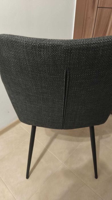 Продавам столове 2 броя