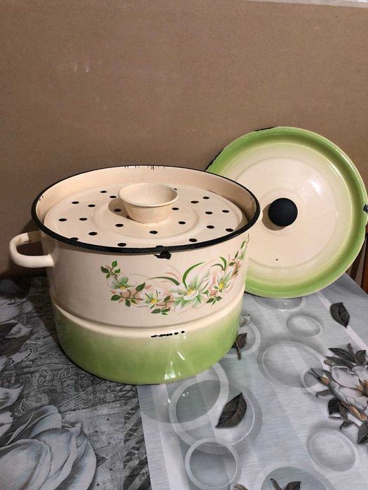 Продам эмалированную мантышницу.