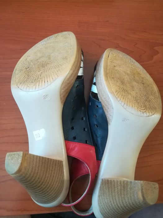 Елегантни дамски сандали - кожени