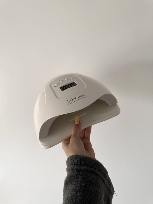 Vand 2 lampi si o freza