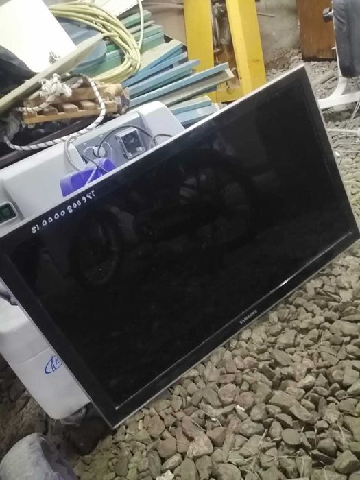 телевизор маленький и бегающий экран