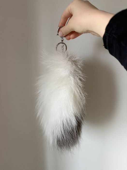 Breloc/ accesoriu pentru geanta din blana naturala de vulpe