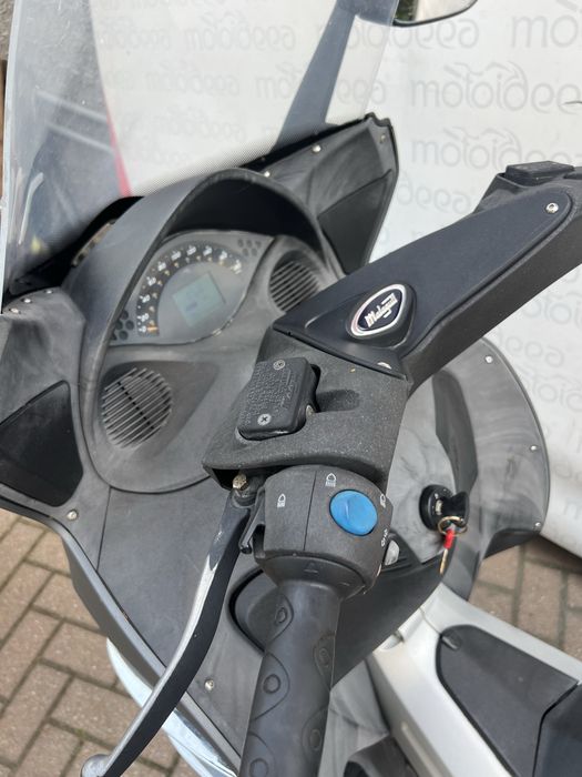 Motoideea vinde MALAGUTI  SPYDERMAX 500  2006  Rate