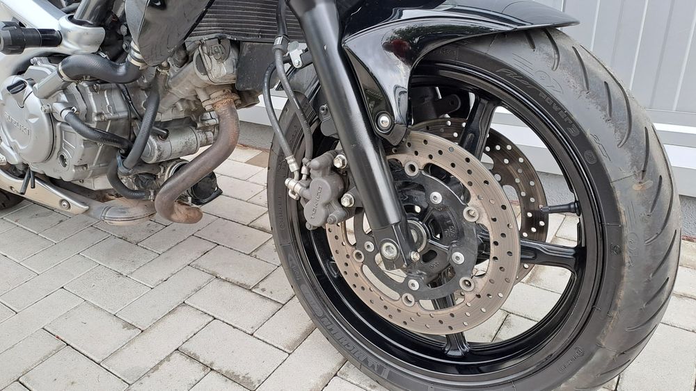 Suzuki sfv650 Gladius 2010