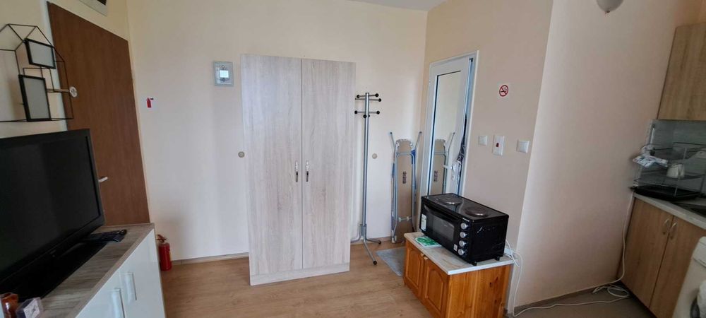 Продава се Едностаен апартамент в Бургас, Лазур - 30 кв.м за 2734 €/кв.м - Снимка #3