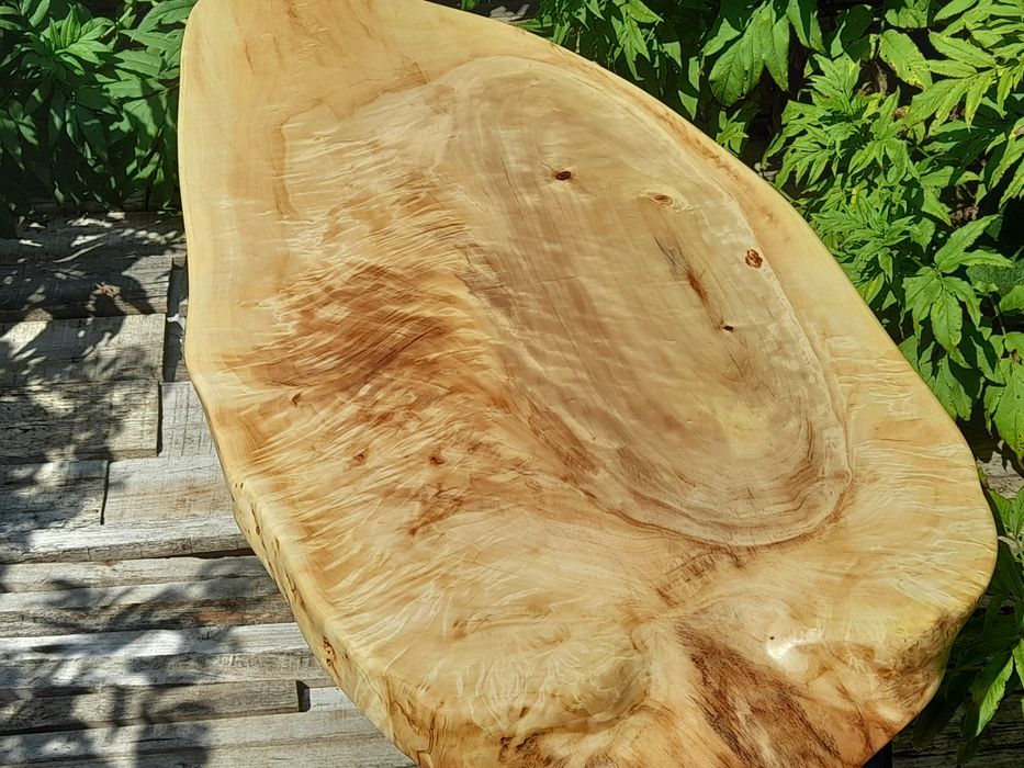 Дизайнерски маси и плотове