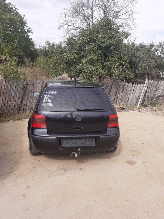 Dezmembrez Golf 4 AZD