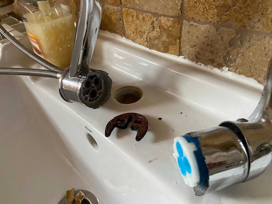 Servicii instalații sanitare – reparații, montaj și intervenții rapide