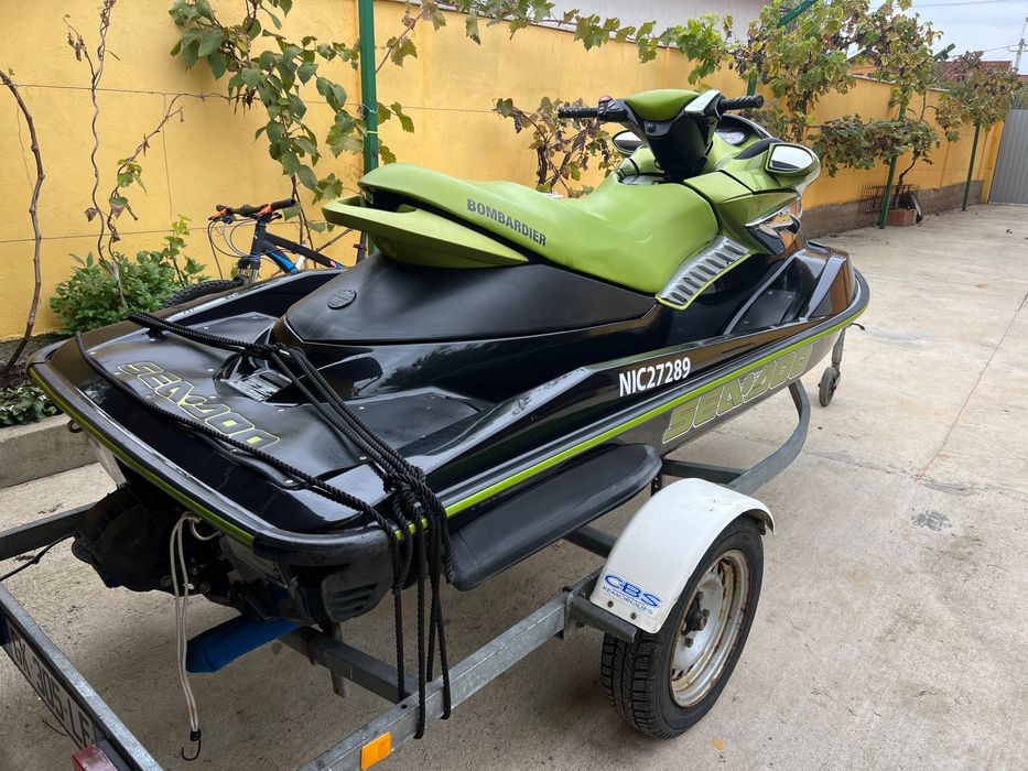Jet ski seadoo rxp 215