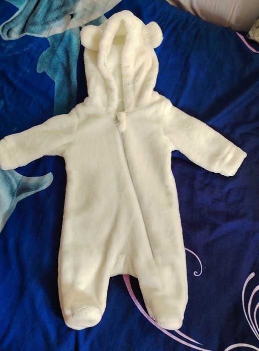 Продам детские комбинезоны