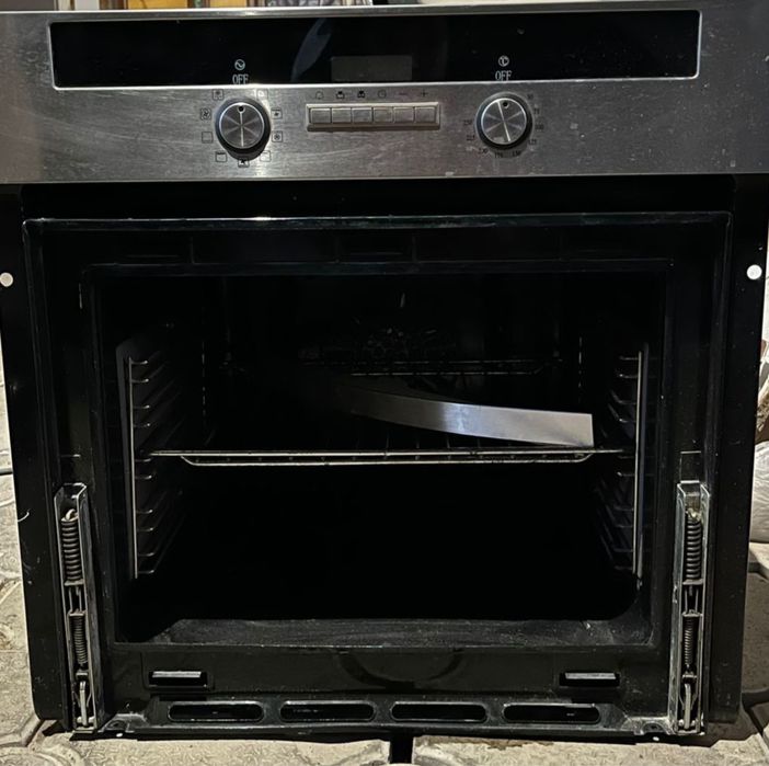 Продам печку встраивимаю рабочая