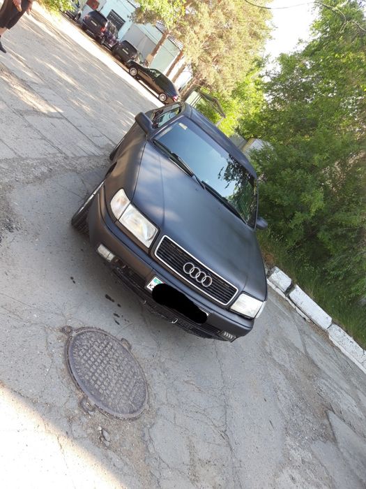 Продам ауди 100 с4
