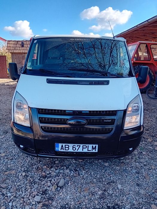 Vând Ford Transit