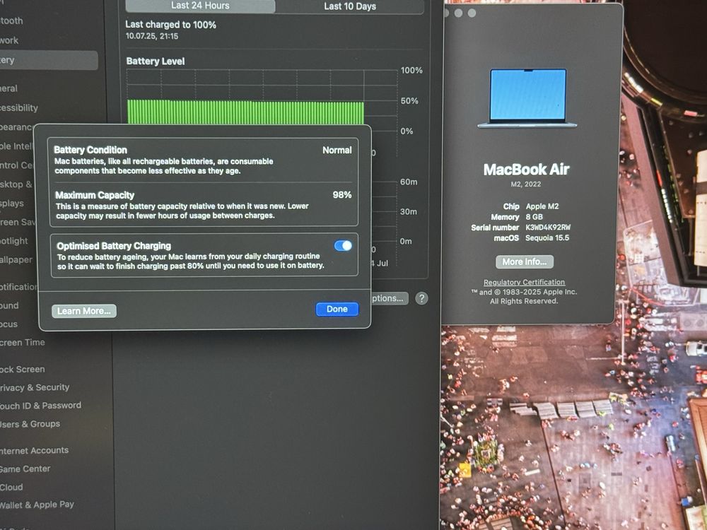MacBook Air M2 13” 8GB RAM 98% battery