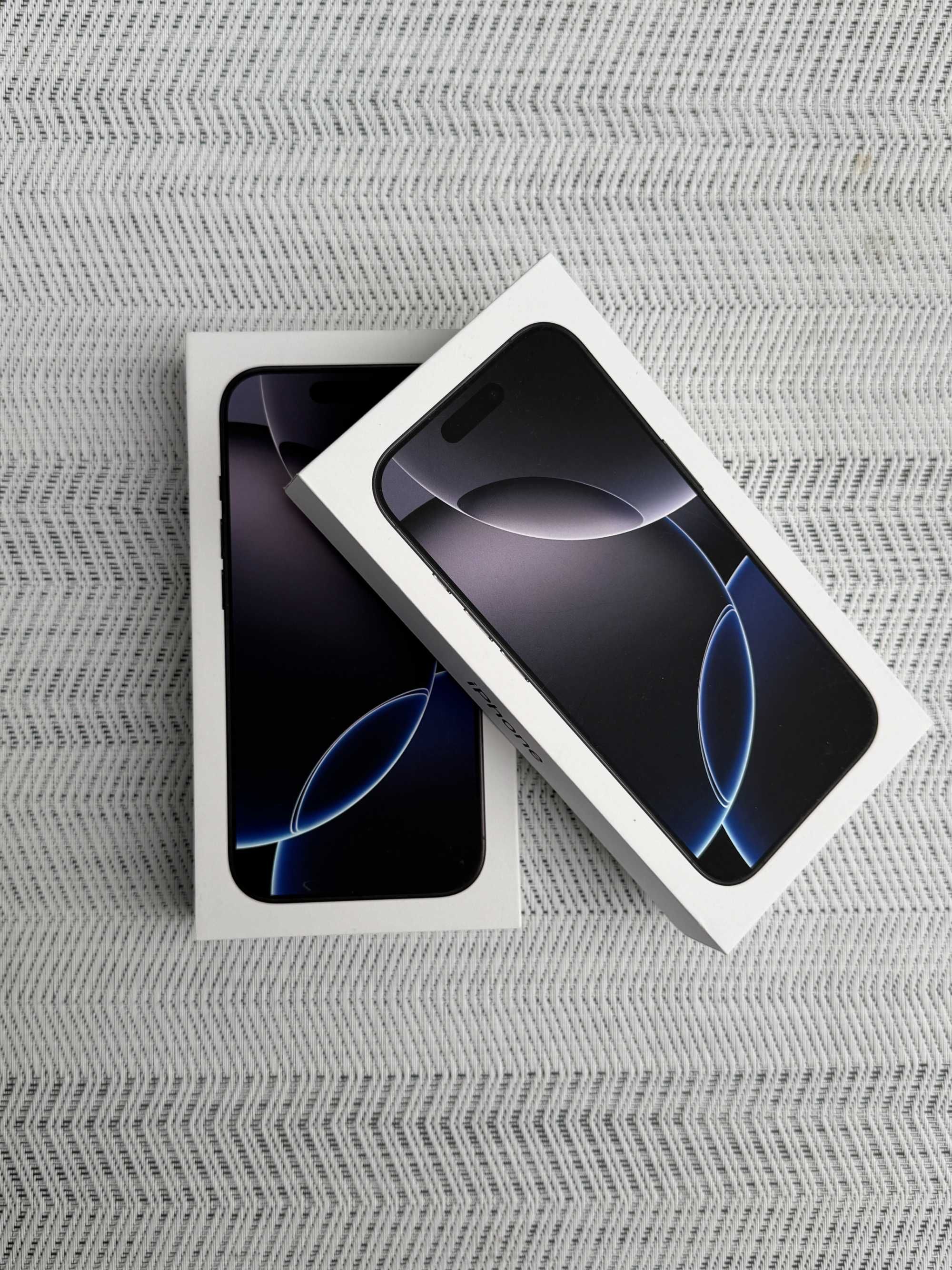НЕРАЗПЕЧАТАН! iPhone 16 Pro Лизинг от 75лв/м Black black Titanium 128