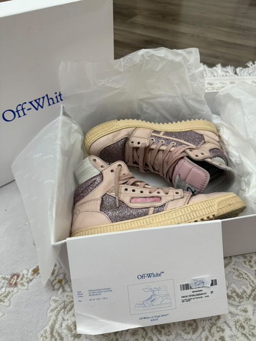 Off white court roz cu sclipici