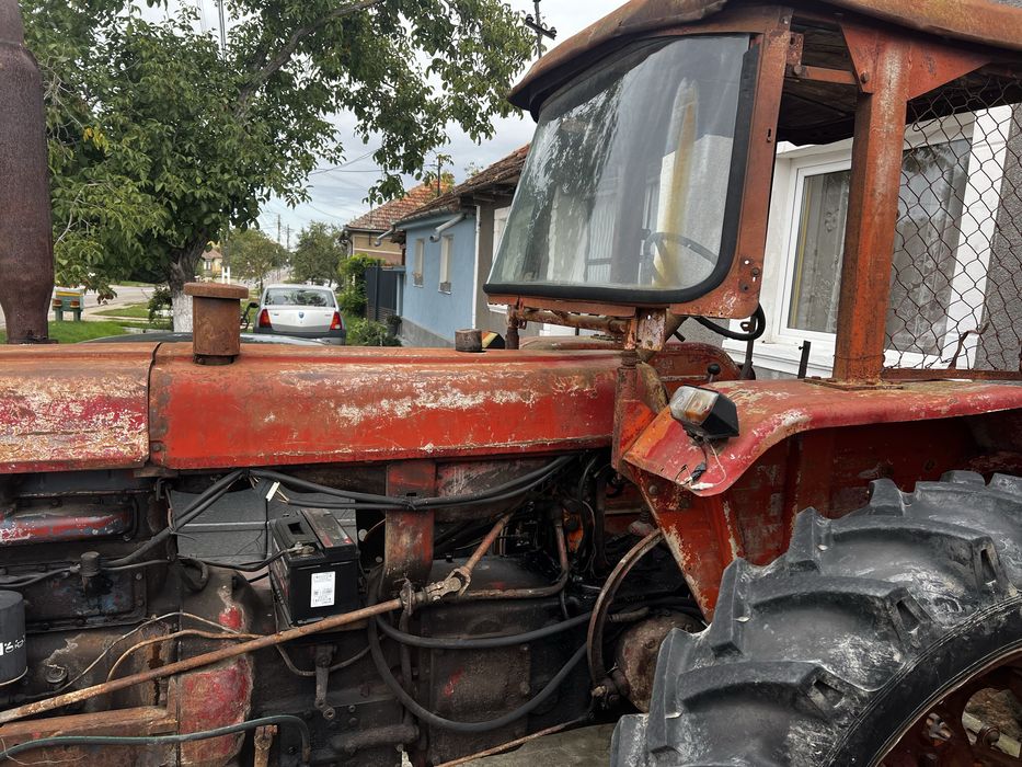 De vânzare Tractor 650