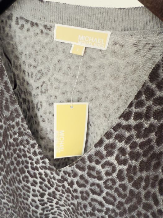 Michael Kors нов с етикет пуловер