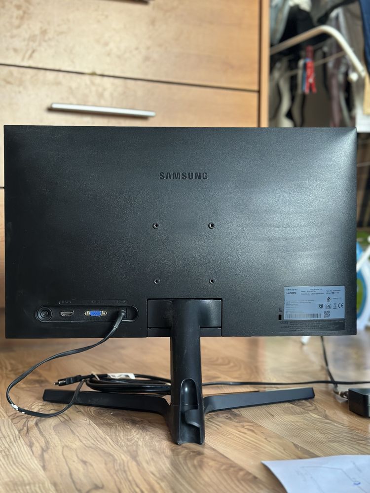 Монитор Samsung 1080p 75HZ S22R350FHU с AMD Freesync