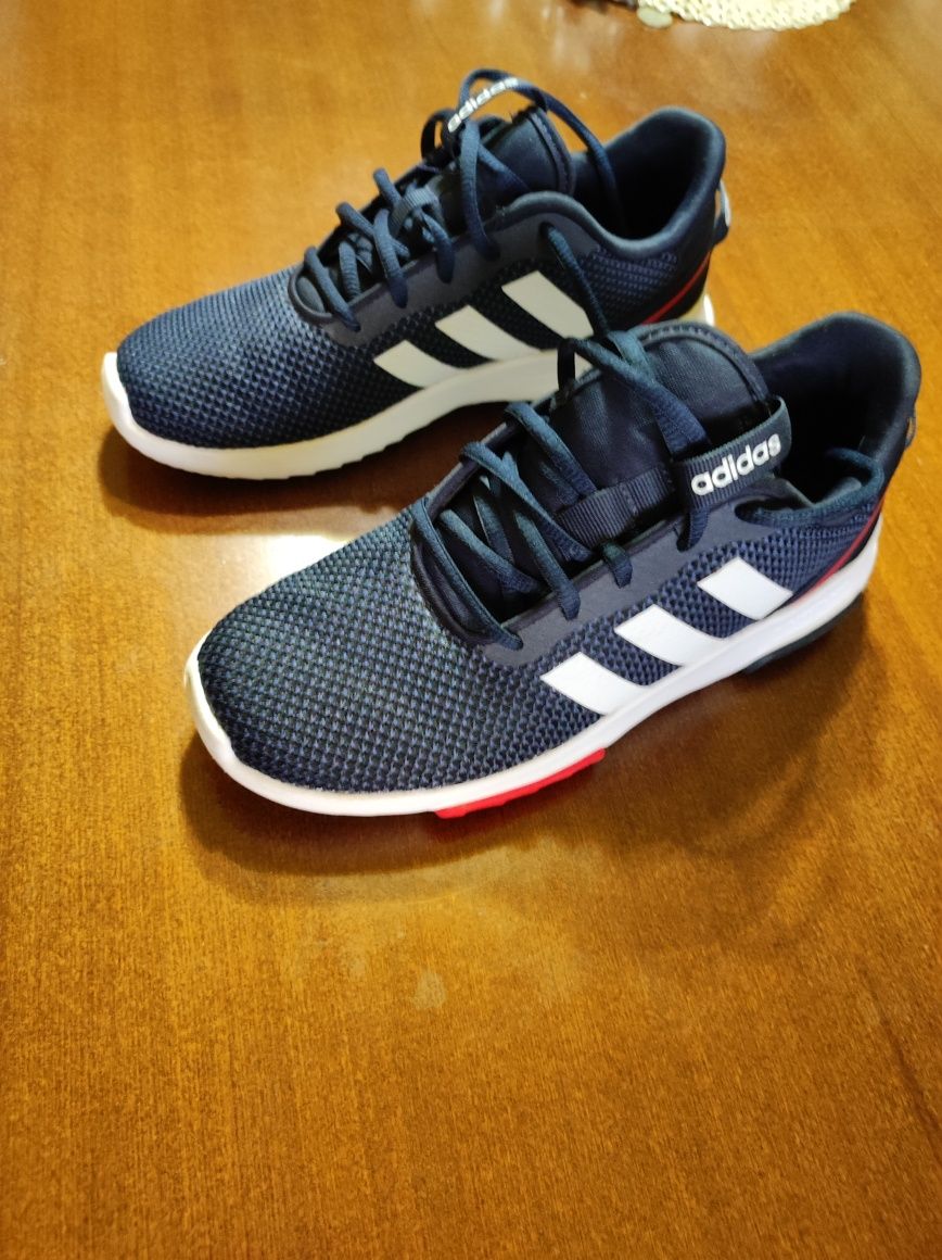 Adidas femei 38.2/3