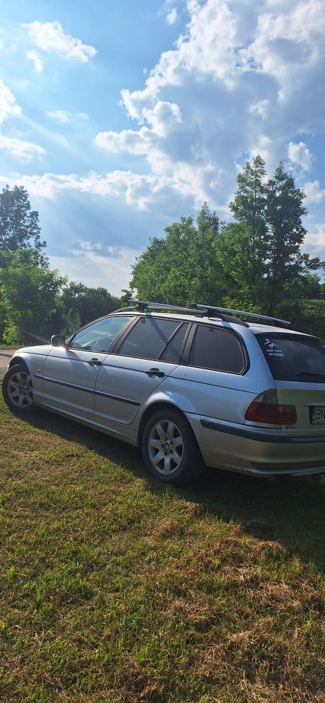 BMW E46 320 D   .