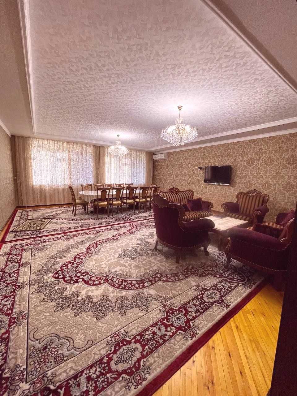 «Тинчлик.м.-ОРЗУ». Банковск.  4-комнат, (150м2). СЕМЬЯ - Иностранцам.