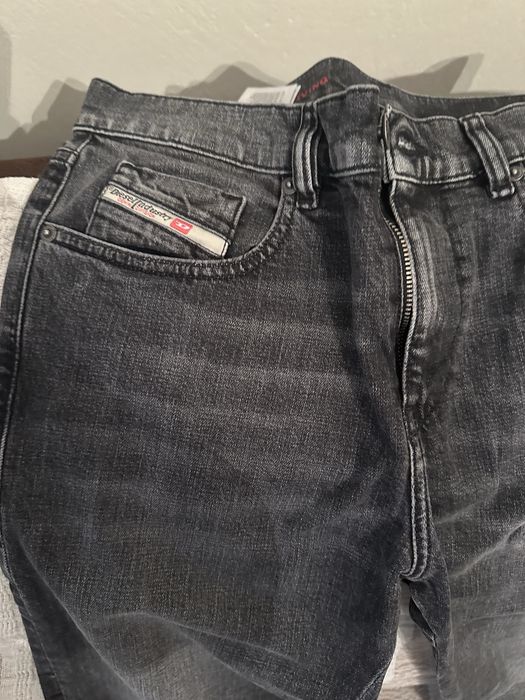 Blugi Diesel 2 perechi , 32/32