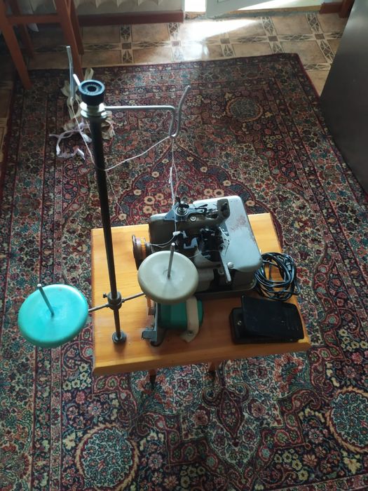 Оверлок промышленный