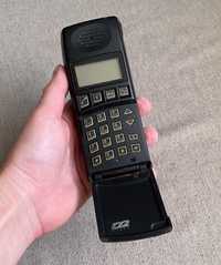 Telefon Ericsson GF198 GSM 900 din 1993 - nu porneste - colectie