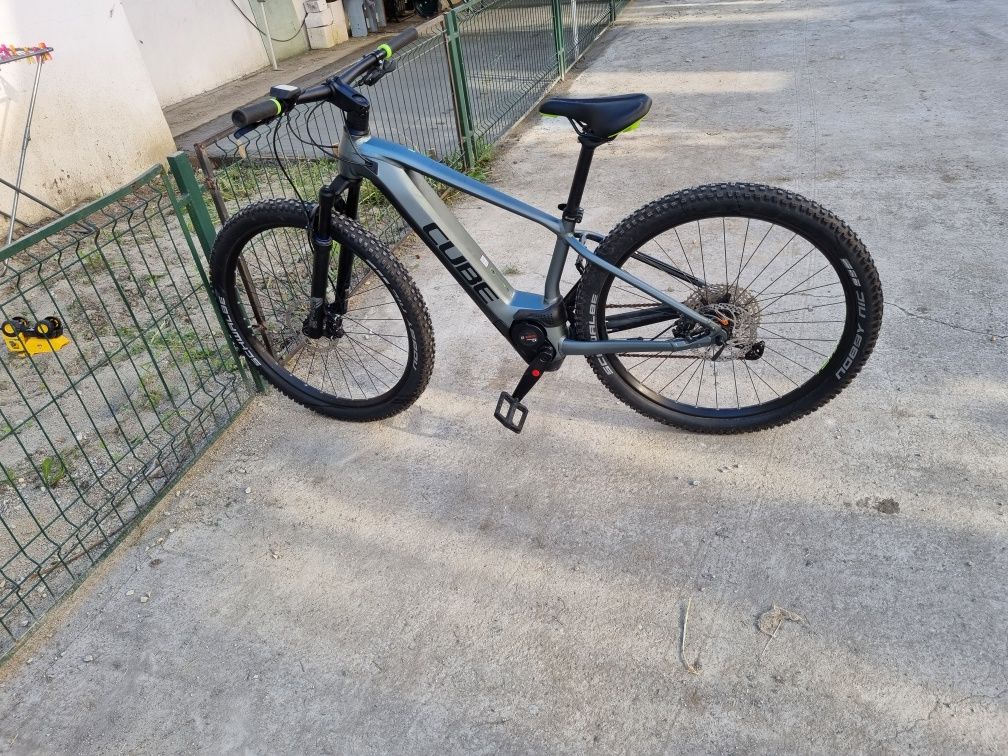 BICICLETA Cube Reaction Pro Electrica roti 29
 E-Mountain Bike