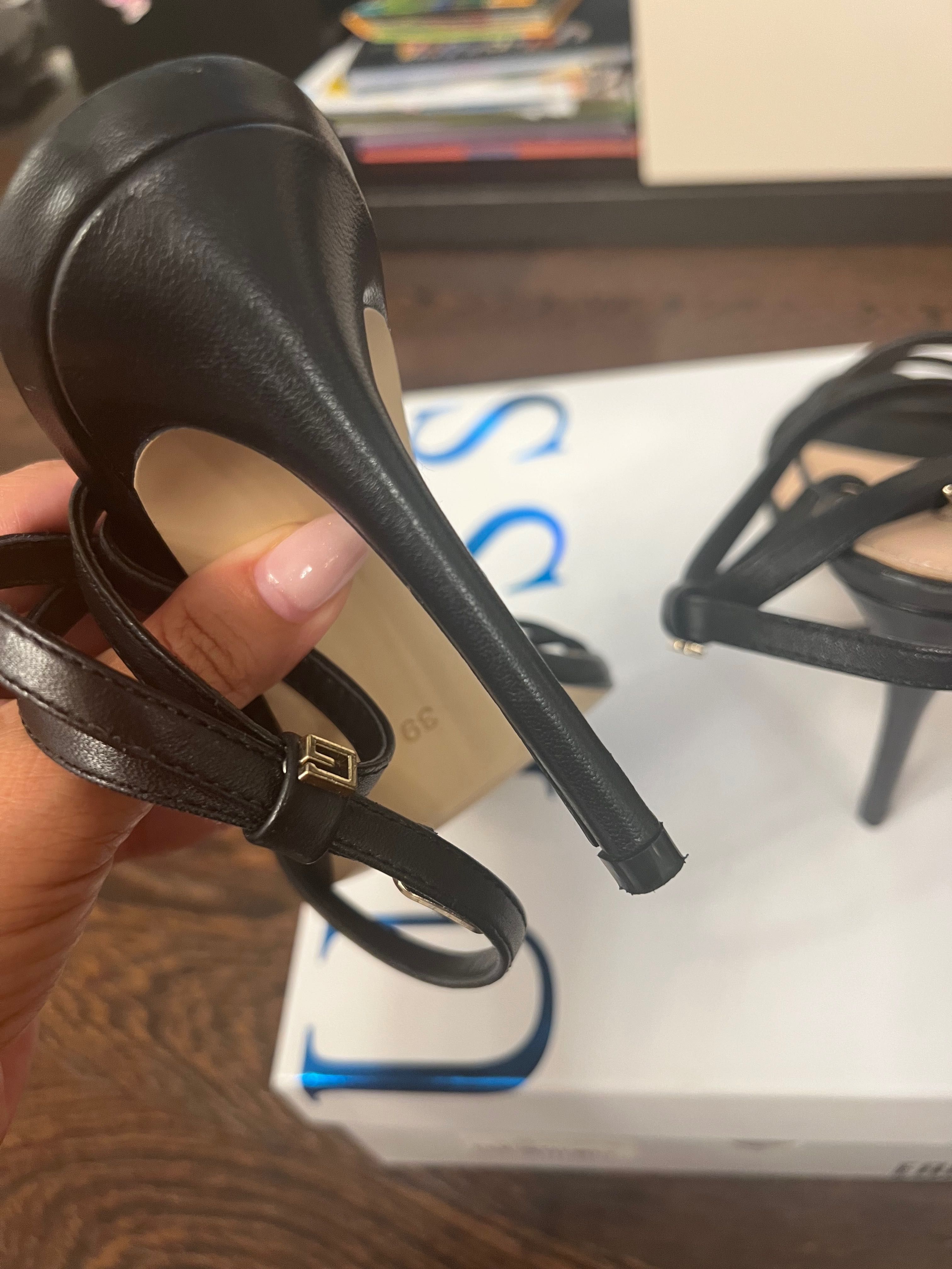 Елегантни Сандали Guess Нова цена