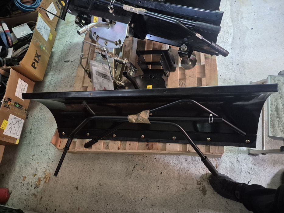 Lama Zapada Tractoras de tuns iarba gazon Profesionala Tielburger