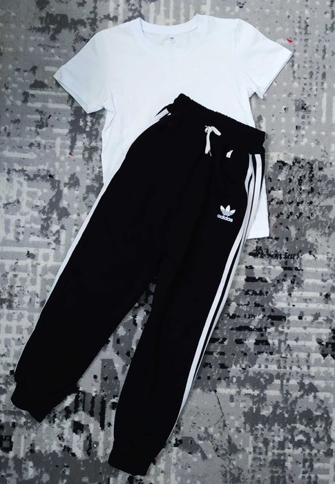 Комплект на девочку размер 8-9 лет