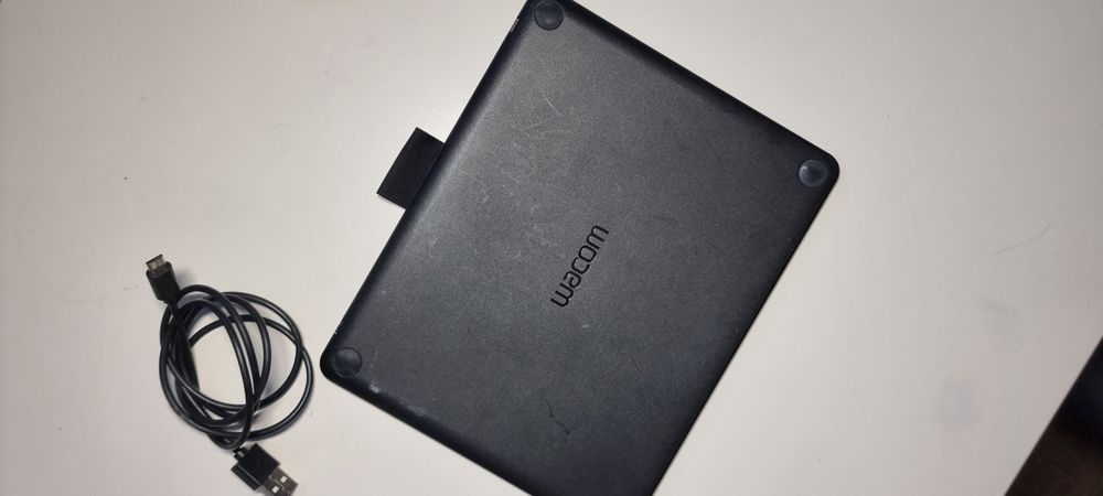 Wacom Intuos / Intuos S (CTL-4100) – tabletă grafică, pen creativ, sta