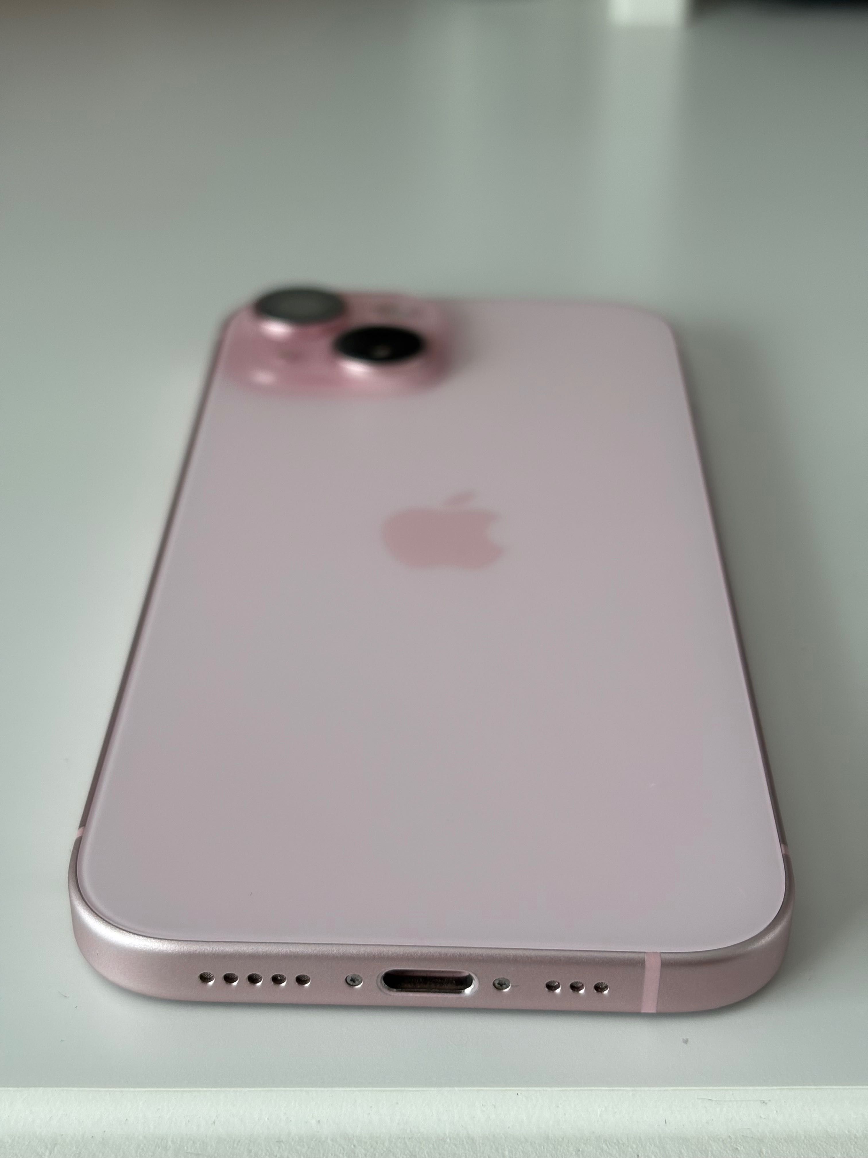 iPhone 15 256GB Pink – КАТО НОВ! + подарък протектор
