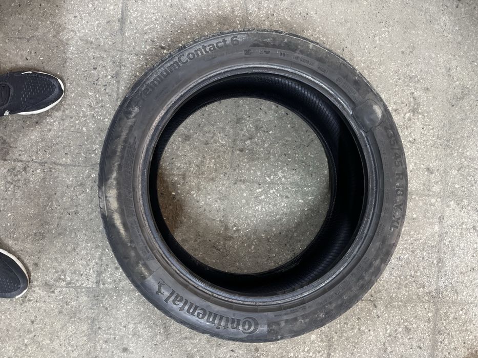Резина Continental 235/45/18