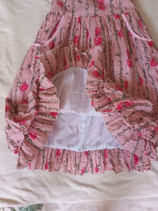 Продам сарафан на девочку и босоножки