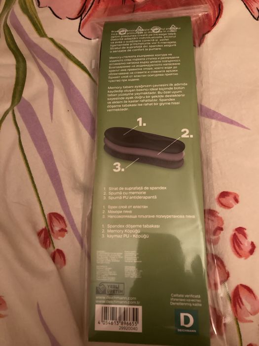 Продам стельки новые фирменые размер 35-36