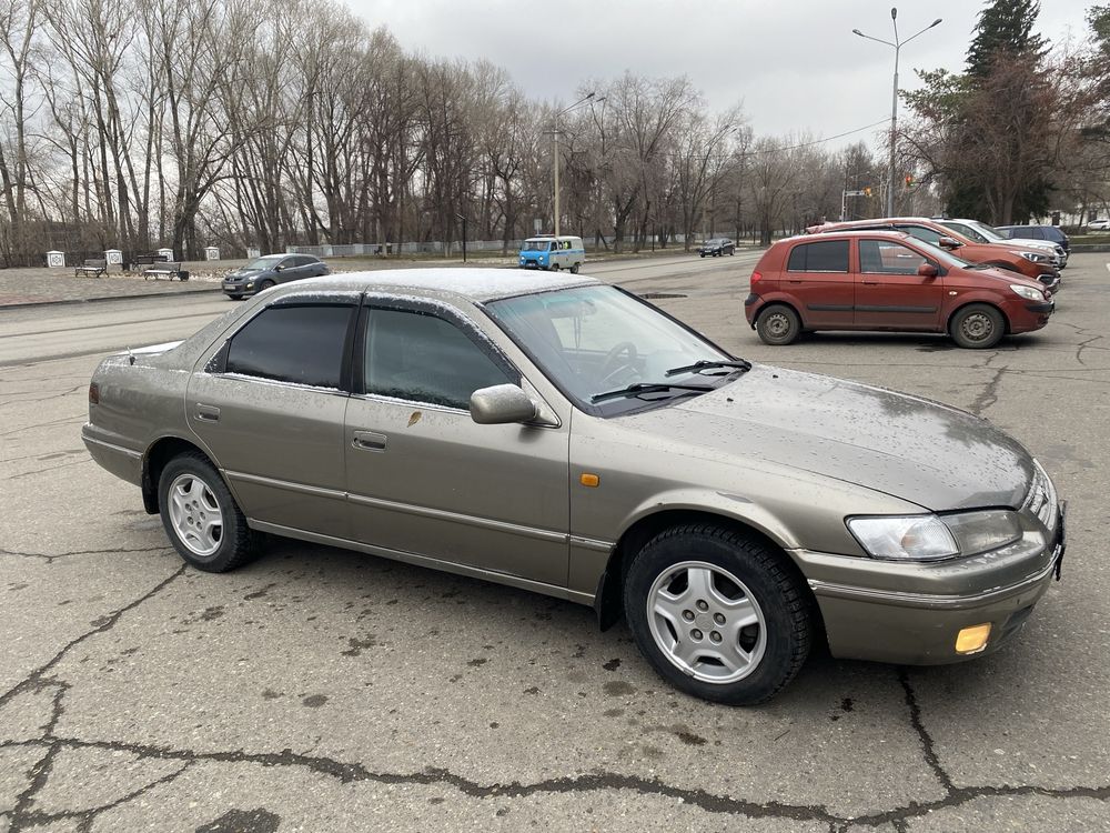 Продам Toyota Camry