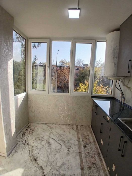 3х комнатная квартира на 3 этаже 68кв/м, в Самарканде