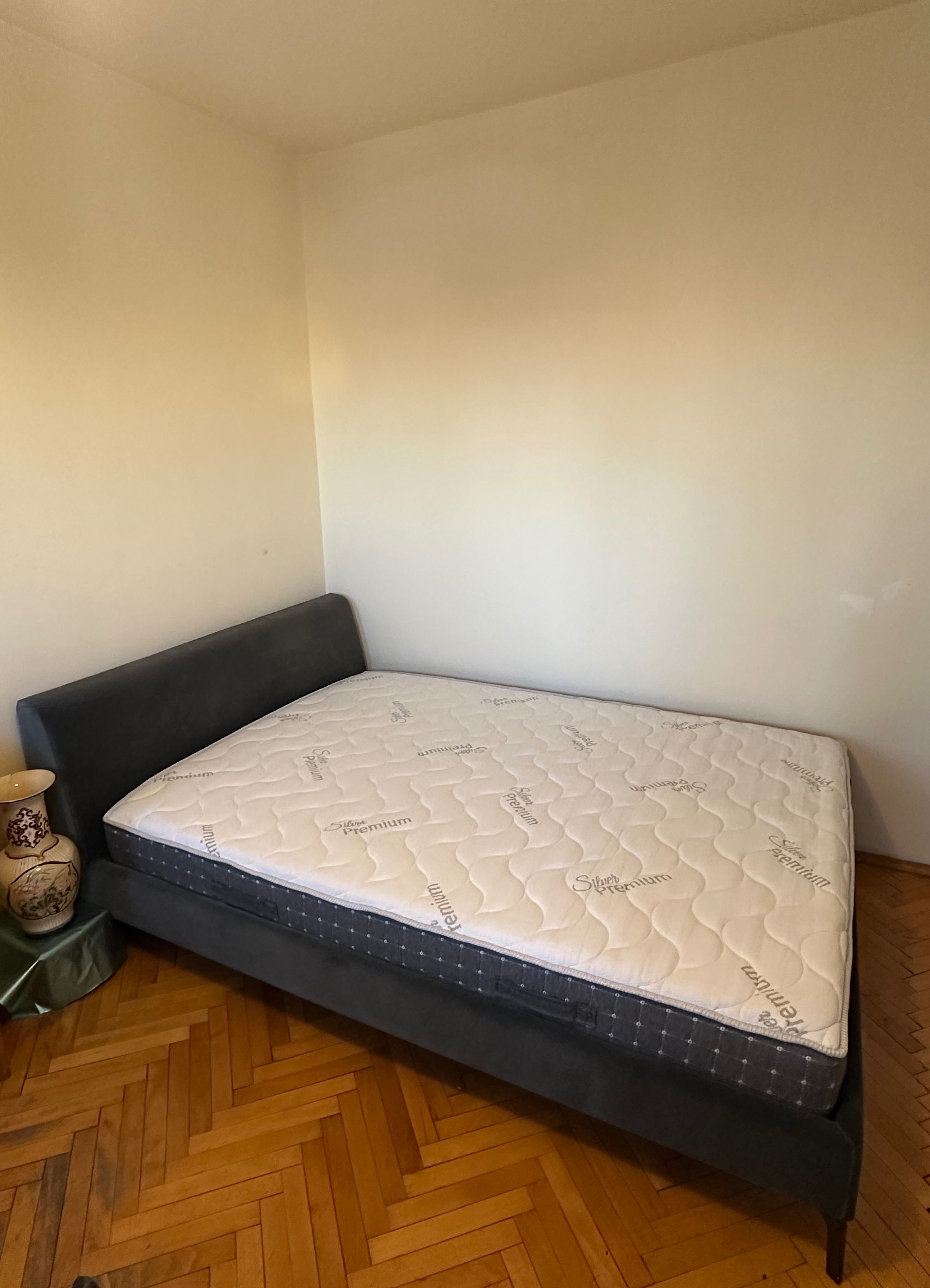 стилна спалня с италиански матрак Silver Premium