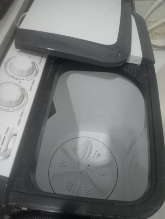 Продам стиральную машину полуавтомат